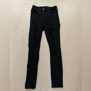 Black ripped skinny jeans